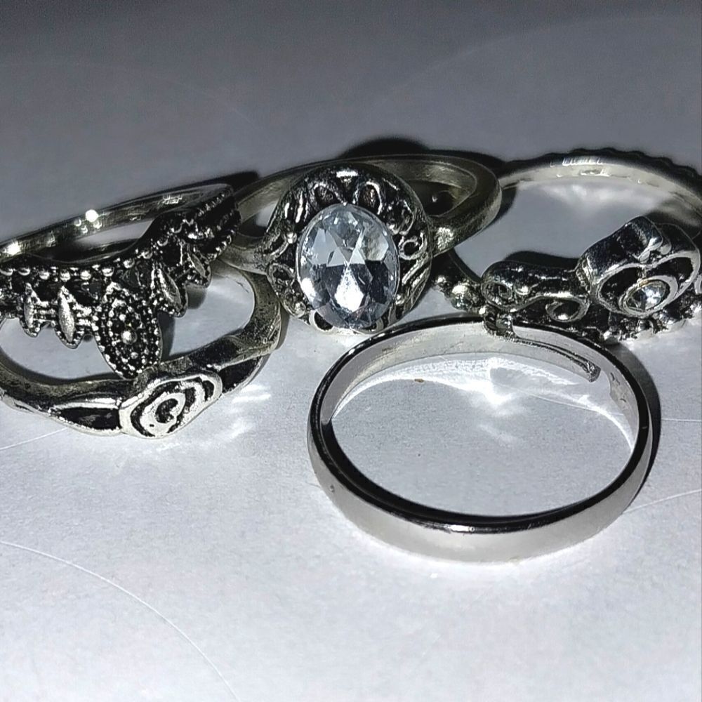 5pc stackable vintage ring set - Picture 10 of 11
